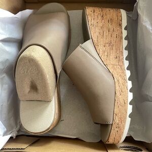 Sorel NIB Cameron Wedge 9.5